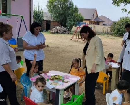 İdarə müdiri Zaqatalada bir sıra təhsil müəssisələrində olub