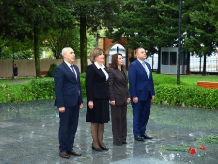 5 oktyabr - Beynəlxalq Müəllimlər Günü münasibətilə təhsil işçiləri ilə görüşlər keçirilib