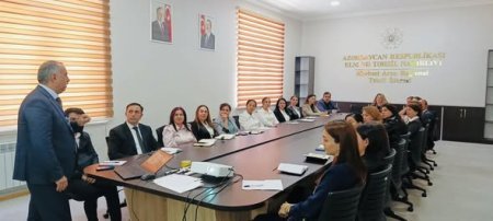 Təhsil işçiləri üçün təlimlər davam edir