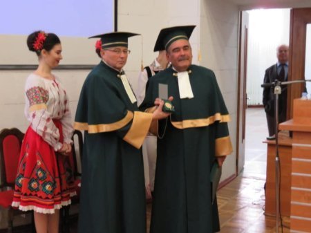 FƏDAKAR ALİM ÖMRÜ