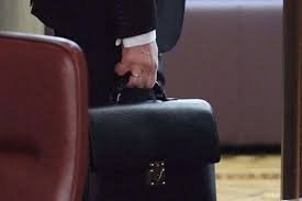 Qaradağda icra başçısından sonra bir neçə vəzifəli şəxs də işini itirdi