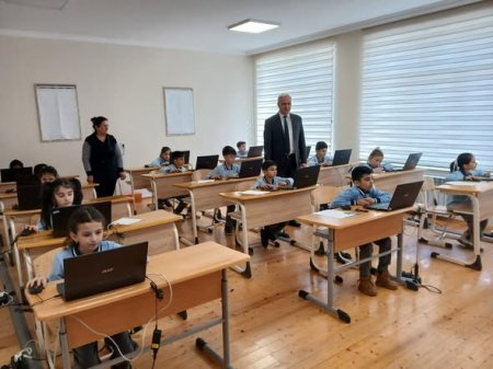 Böyük summativ qiymətləndirmələr rəqəmsal formada keçirilir