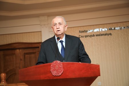 AMEA-nın müxbir üzvü, professor İbrahim Cəfərovun 70 illik yubileyi keçirilib