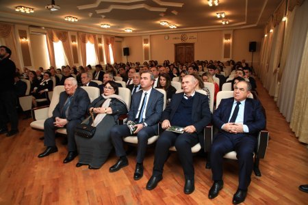 AMEA-nın müxbir üzvü, professor İbrahim Cəfərovun 70 illik yubileyi keçirilib