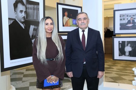 AMEA-nın müxbir üzvü İbrahim Cəfərov: “Rəqəmsal və süni intellekt texnologiyalarının kənd təsərrüfatında geniş tətbiqi ölkəmizin ərzaq təhlükəsizliyinin təmin olunmasında mühüm rol oynayacaq”