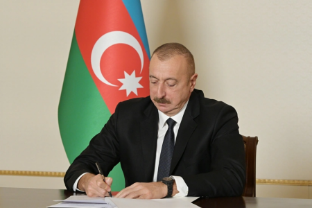 Prezident bir sıra qanunların tətbiqi ilə bağlı Sərəncam imzaladı
