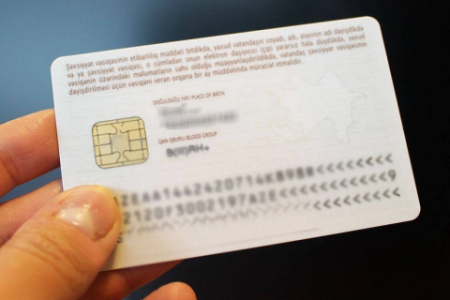 Azərbaycanda uşağın vətəndaşlıq və ad almaq hüququ dəyişdirilir