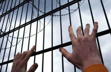 Bu halda cərimə məhkumun əmlakından tutulacaq