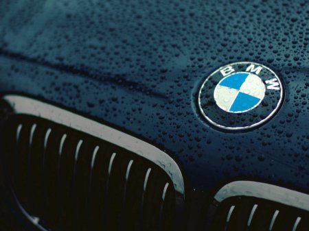 BMW 575 min avtomobili GERİ ÇAĞIRIR