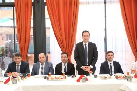 8 Mart – Beynəlxalq Qadınlar Günü münasibətilə bir qrup müəllimlə görüş təşkil olunub