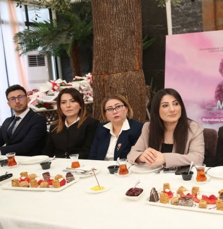 8 Mart – Beynəlxalq Qadınlar Günü münasibətilə bir qrup müəllimlə görüş təşkil olunub