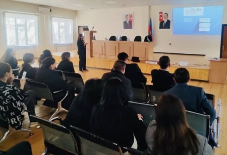 Ümumi təhsil müəssisələrinin hesabatlarının dinlənilməsi davam edir