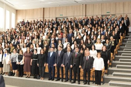 Ağdam şəhər 1 nömrəli tam orta məktəbdə 8 Mart – Beynəlxalq Qadınlar Günü münasibətilə tədbir keçirilib