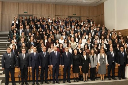 Ağdam şəhər 1 nömrəli tam orta məktəbdə 8 Mart – Beynəlxalq Qadınlar Günü münasibətilə tədbir keçirilib