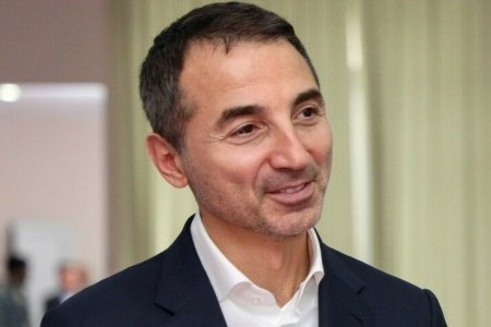 Adnan Əhmədzadənin həbs müddəti uzadıldı