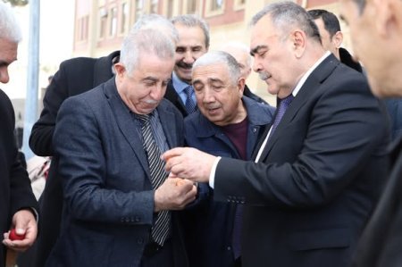 Bitki Mühafizə və Texniki Bitkilər Elmi-Tədqiqat İnstitutunda əməkdaşlar üçün Novruz şənliyi keçirilib