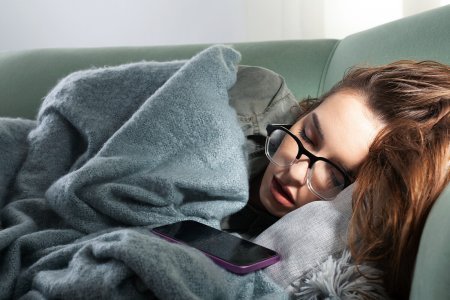 Melatoninin nəzarətsiz istifadəsi ilə bağlı XƏBƏRDARLIQ