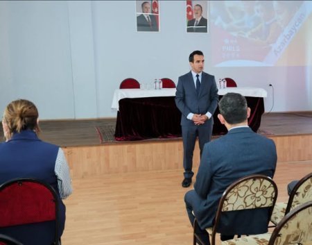 Göyçay şəhəri Rəsul Rza adına 1 nömrəli tam orta ümumtəhsil məktəbində bir qrup müəllimlə görüş keçiriblər