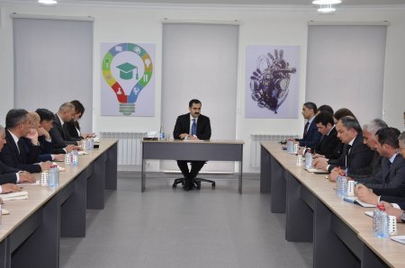 Nazir müavini Şamaxıda müəllim və valideynlərlə görüşdü - Fotolar