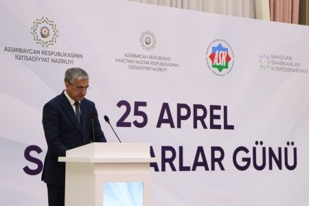 Naxçıvan Sarayında Sahibkarlar Gününə həsr olunmuş tədbir keçirilib