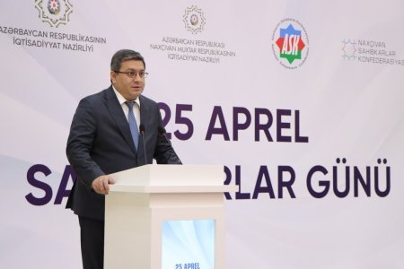 Naxçıvan Sarayında Sahibkarlar Gününə həsr olunmuş tədbir keçirilib