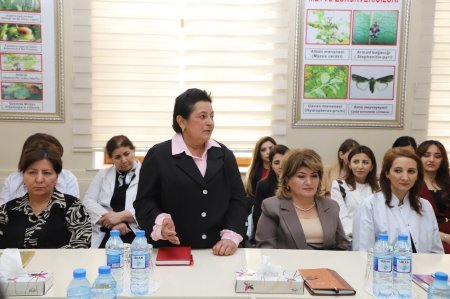 Bitki Mühafizə və Texniki Bitkilər ETİ-də “12 May – Beynəlxalq Bitki Sağlamlığı Günü” münasibətilə tədbir keçirilib