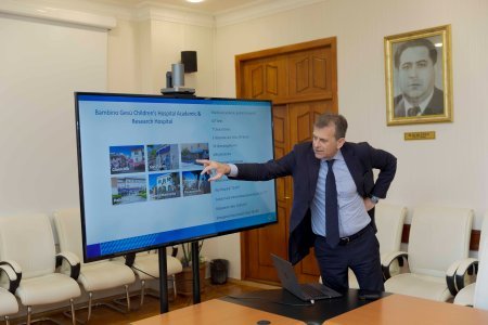 Vatikanın “Bambino Gesu” pediatrik xəstəxanasının nümayəndə heyəti Azərbaycan Tibb Universitetində olub