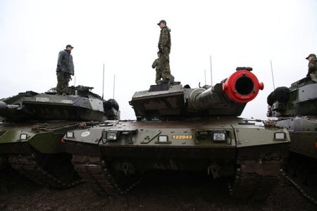 NATO Rusiyaya qarşı hərəkətə keçdi: Bu ada hərbi bazaya çevrilir