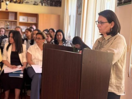 “Diferensial tədris” layihəsinə qoşulan məktəblərin pedaqoji kollektivləri ilə görüşlərə başlanılıb