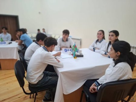 “Şəhərsalma və Memarlıq İli”nə həsr olunmuş intellektual məktəb çempionatının Qarabağ Regional Təhsil İdarəsi üzrə zona mərhələsi keçirilib