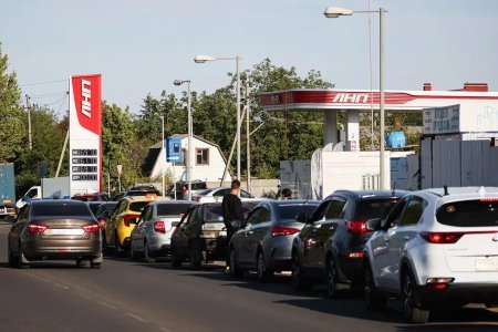 Putin benzin böhranını etiraf etdi: Rusiya artıq ehtiyatlardan istifadə edir