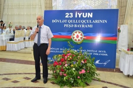ƏSL MÜƏLLM və yaxud QƏLBLƏRƏ İŞIQ PAYLAYAN INSAN - FOTO