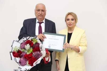 Mikayıl Müşfiq adına Giləzi qəsəbə tam orta məktəbinin direktoru Svetlana Rüstəmovanı uzunmüddətli səmərəli fəaliyyətlərinə və təhsil sahəsində qazandıqları nailiyyətlərə görə təltif edib