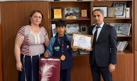 MRİO-da uğur qazanan şagirdlərlə görüş keçirilib