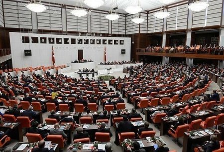 Türkiyə parlamenti 12 maddəlik qanun layihəsini qəbul edib