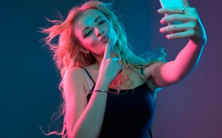 15 saniyəlik video, milyonlarla pul: TikTok necə varlandırır?