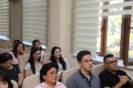 Bitki Mühafizə və Texniki Bitkilər Elmi-Tədqiqat İnstitutunda “Sülh Aylığı” çərçivəsində maarifləndirici tədbir keçirilib