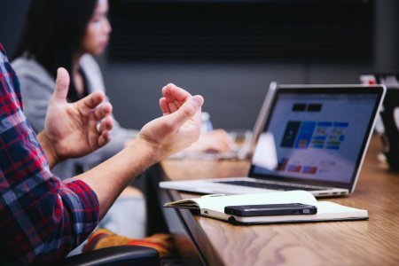 Qadınlar işdə səhvlərini niyə etiraf etmirlər? - Səbəb cəza deyil, kişi...